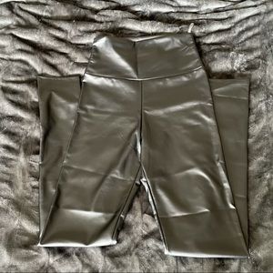 NWT Women’s Black Faux Leggings High Waisted Leggings Sz Medium